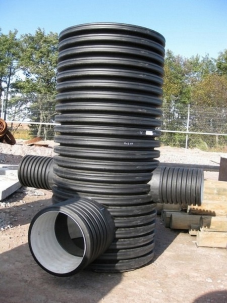 Врезка муфт в колодец Ду 110