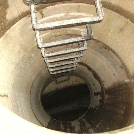 Металлическая лестница для шахты колодца Корсис 2 ступени L=440мм в Корсис КТ1000